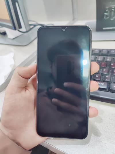 Sumsung A17 for Sale with box cable mobile is still in warranty