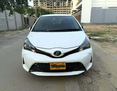 Toyota vitz 2015