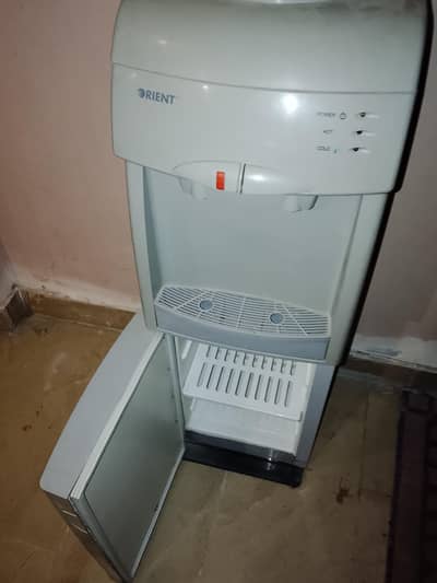 used water dispenser, good condition,needs service , refrigerator ok