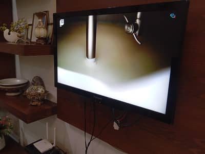 Panasonic 32 Inch  TH-L32C4M