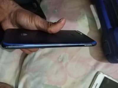 I WANT TO SALE MY PHONE 03275027220