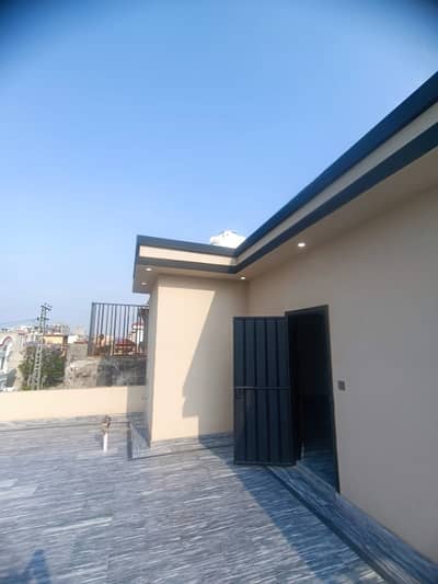 House Avialable For Sale