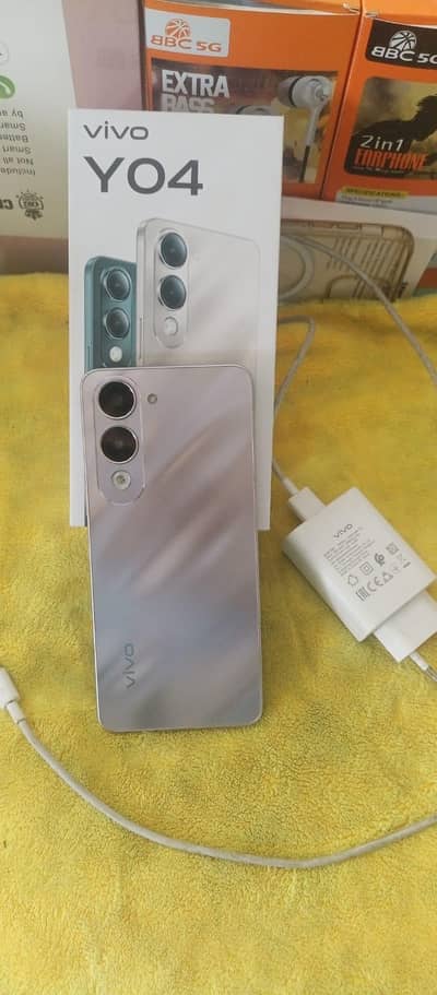 vivo y04 4/128 box+changar+mobile 10 months warranty