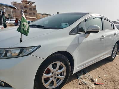 showroom condition triborn civic is available for sale