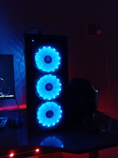 i5 4th generation Gaming PC Full 21 Inch Boderless LED, 8GB R