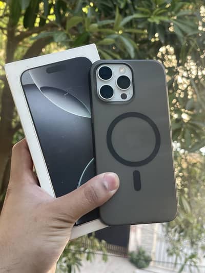 Iphone 16 pro max jv LLa model white titanium