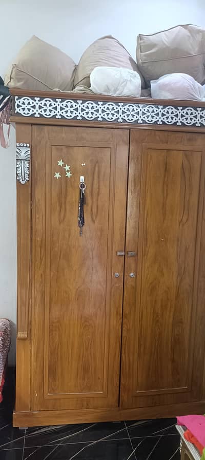 wooden Clothes Almari