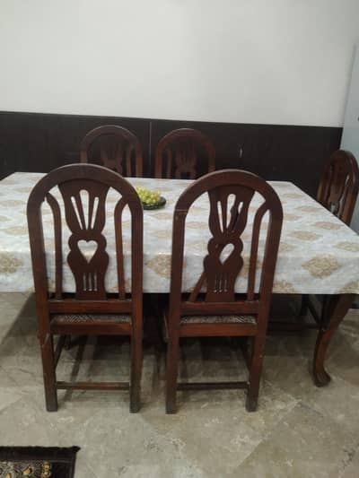 wooden dinning table