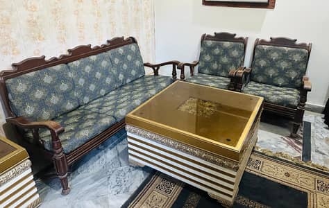 Classic Carved Wooden 5-Seater Sofa - Excellent Condtion