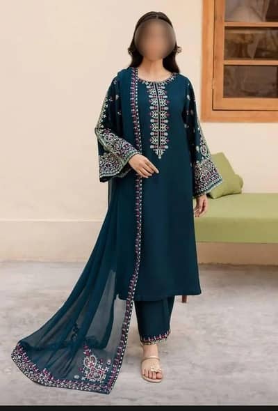 3 peace woman's unstitched embroidered lawn suit