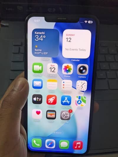 Iphone 11 pro max (Pta Approved)