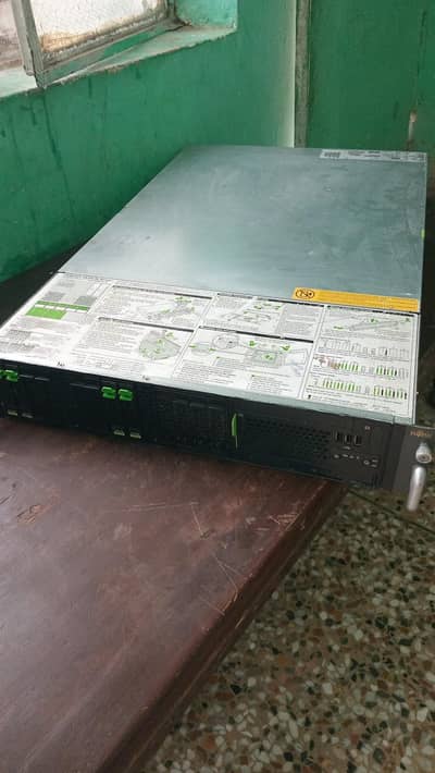 model  [Fujitsu primergy rx300 s6 ]