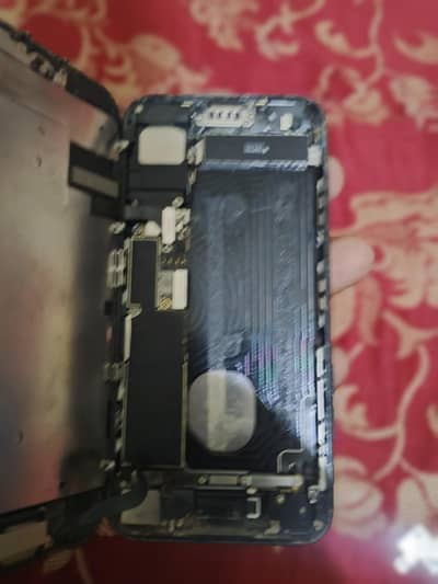 betrry nhi ha off para ha 32 gb back camera khrab ha front ok ha iphon