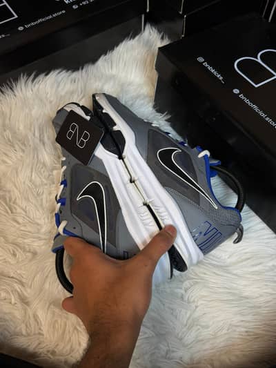 Nike Air Velocitrainer