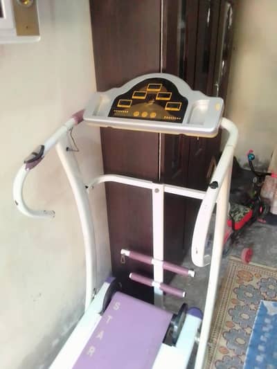 Imported Manual Treadmill with Screen – Foldable & Strong Build
