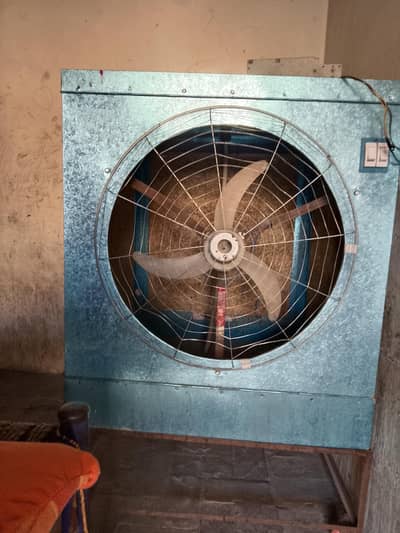 and cooler reply wala condition 10 by 10 bilkul naya full size