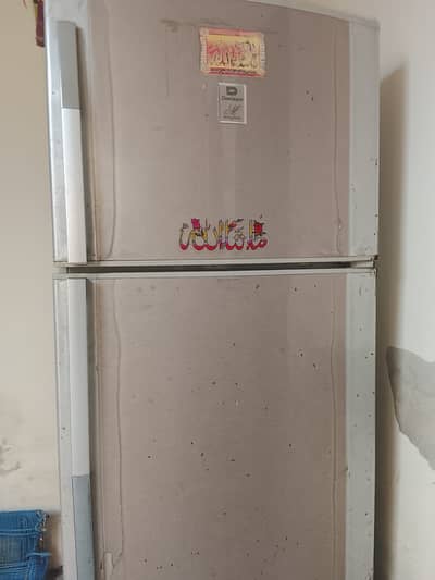 Full Size Dawlance fridge for sale good condition