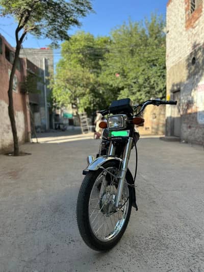 SPECIAL EDITION 2006 MODEL /125