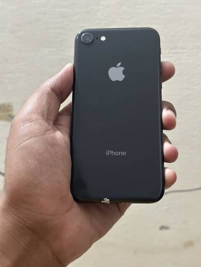 Iphone 8 Non PTA 94 Health