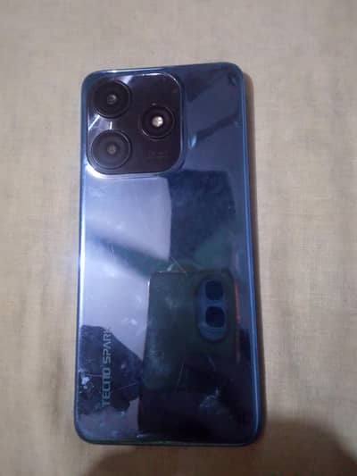 spark 10C 4+4GB Ram 128GB Rom Type C Port Hai Fast charging krTa Hai.