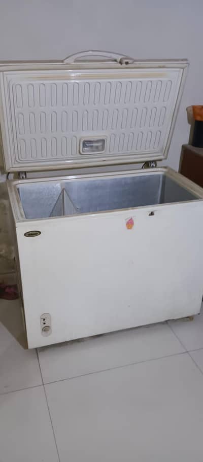 Freezer in not working condition