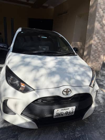 Toyota Yaris Hatchback 2022 I Lahore registered I Total Geniune