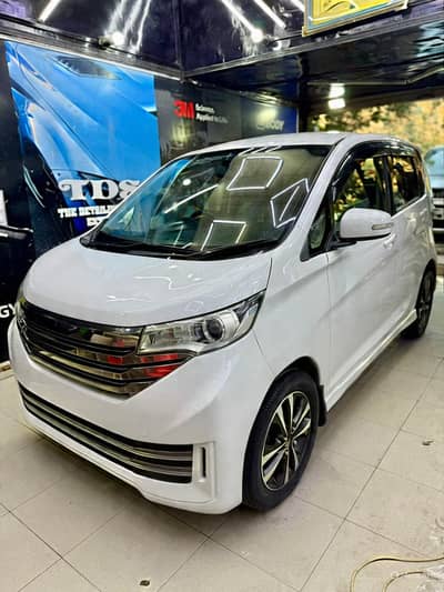 Nissan days Highway star full option push start