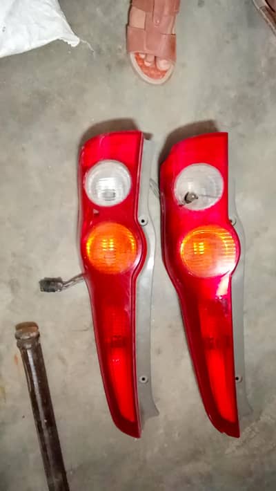 Dihatsu Mira back lights