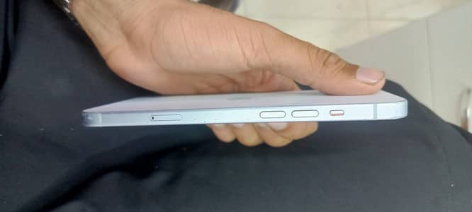 IPhone 15 plus I could lock non pta   Mobile nmb 03335712206