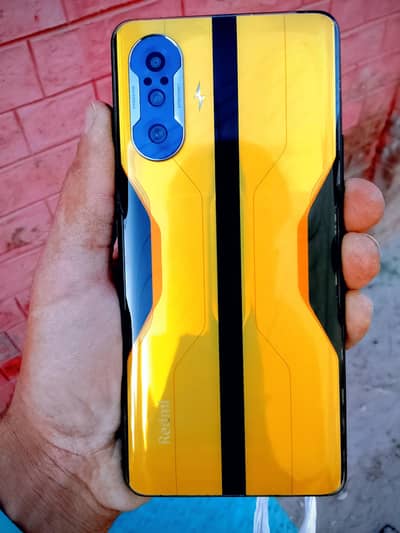 Redmi k40 gaming 12+7 ram 256 GB memory