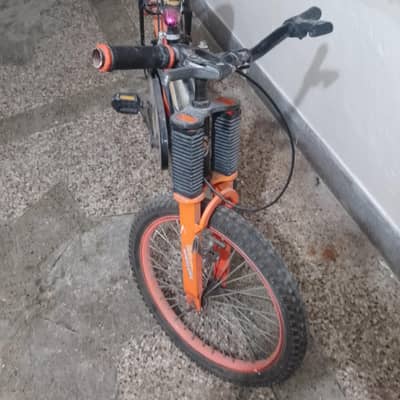 18 inch cycle for sale used condition mn hy Thora Kam krwana ho ga