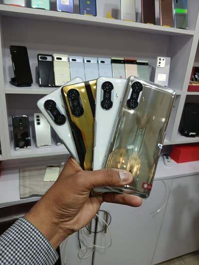 Redmi k40 gaming 12gb 256Gb ( Dual sim ) pubg device 5100 mah 10/10l