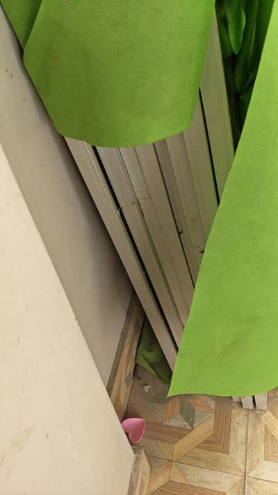 Solar panel lounge company 615 watt new