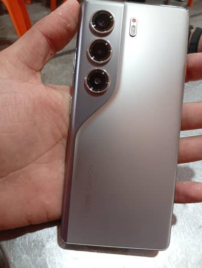 Tecno Camon 40 Pro 16/256