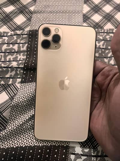 iPhone 11promax pta approved koi masla nahi water pack ha mobile