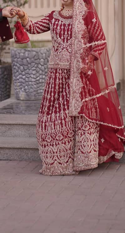 bridal lehenga for sale with bridal jewellery