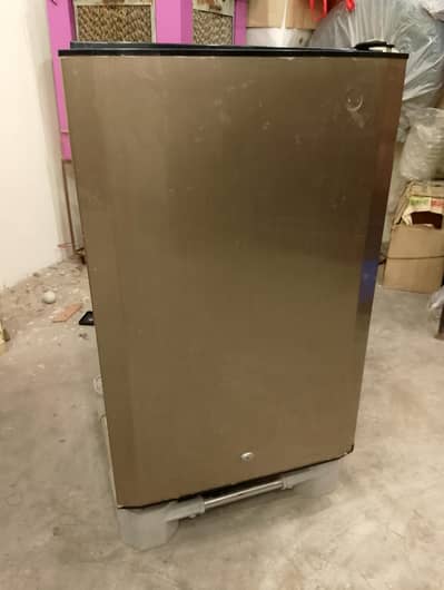 pel mini fridge