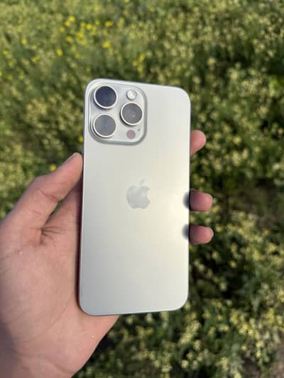 15 PRO MAX factory unlock non pta 256gb 96BH 10/10