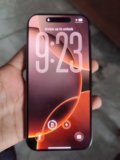 IPhone 16 pro 256 gb non pta factory unlocked condition just like new