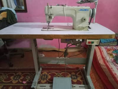 JUKI Industrial Sewing Machine – Heavy Duty – Working Condition