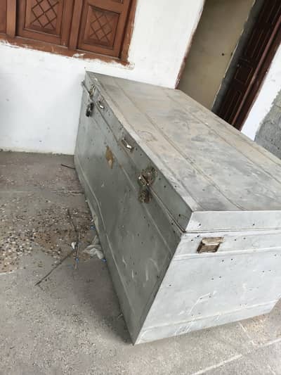 storage trunk for sale