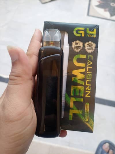 g4 pro with box good condition