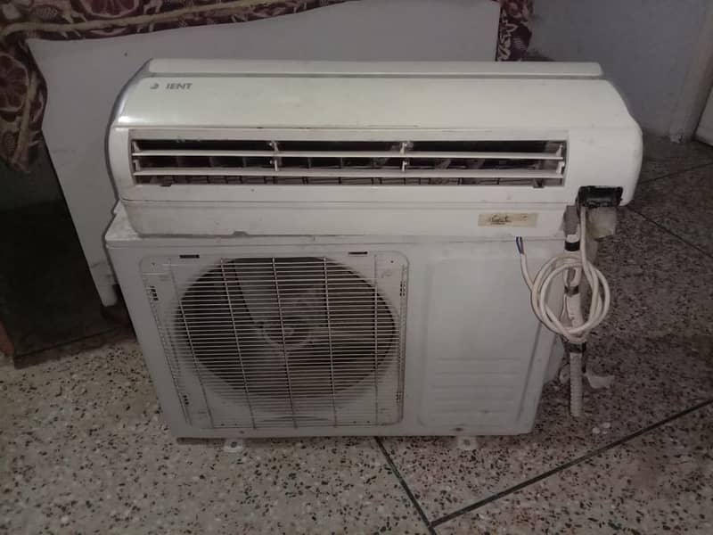 Split AC 0