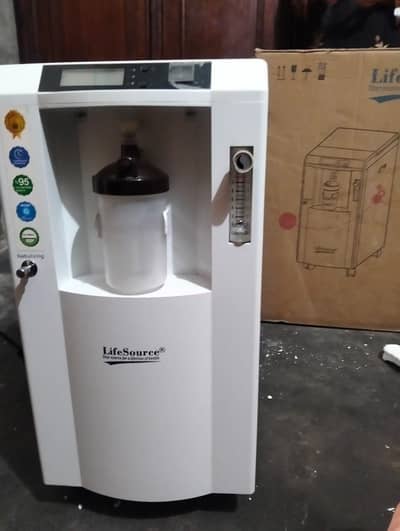 OXYGEN CONCENTRATOR / MACHINE 10LTR NEW CONDITION
