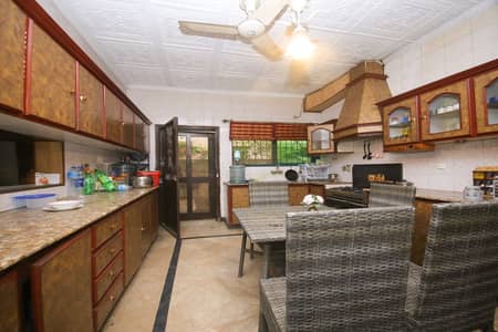 10 Marla Full House For Rent Peaceful Location, Ideal For Families