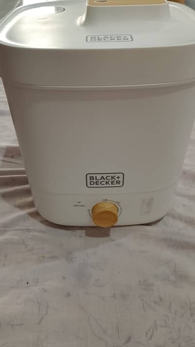 Black and decker aur ibsun imported humidifier very good condtion