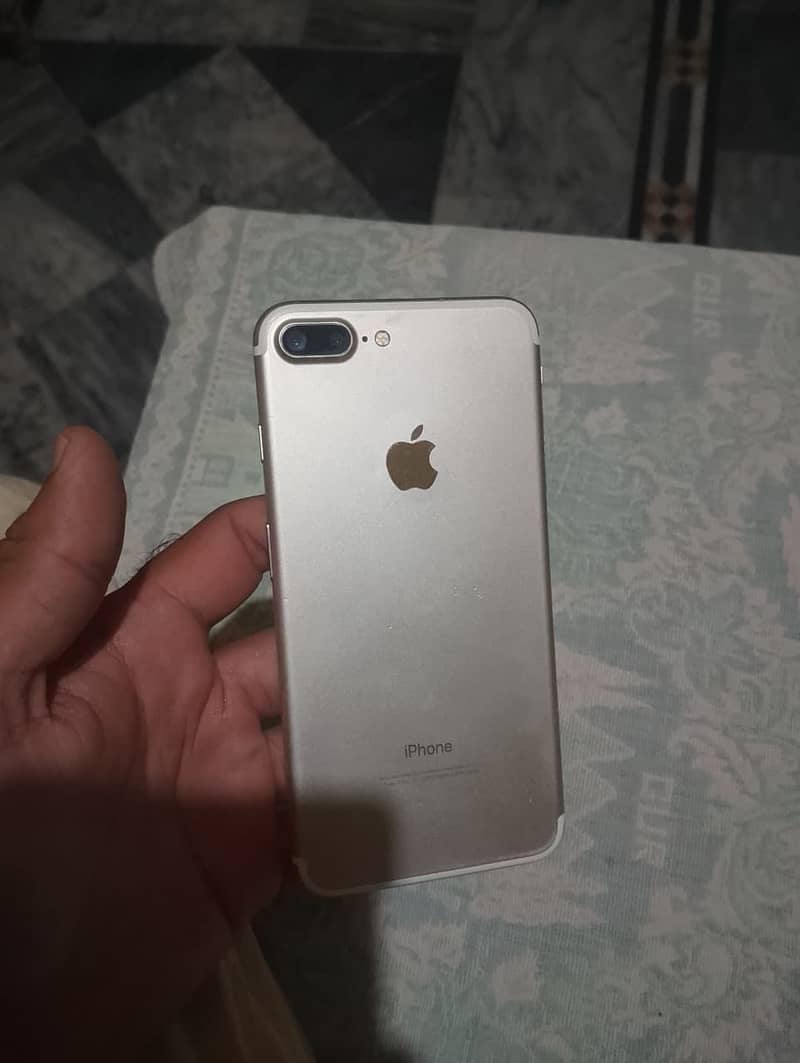 iPhone 7 Plus 2