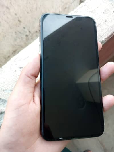 iphone xs max 64gp battery health 100