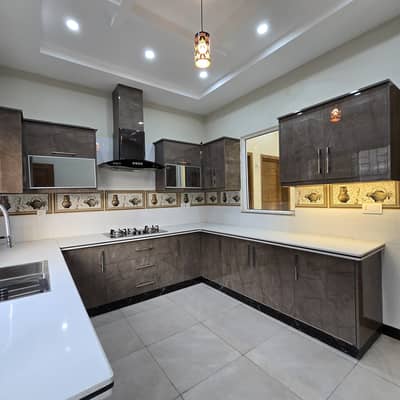 10 Marla House For Sale n Bahria Town Phase 8 Rawalpindi