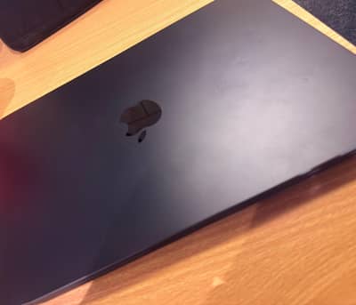 Apple MacBook Air -M4 Chip (Urgent Sale)